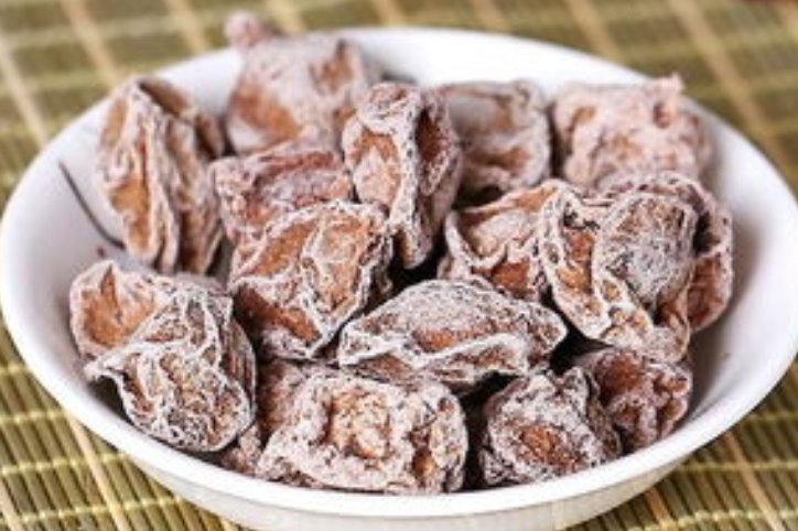 话梅核里面的话梅仁可不可以吃？