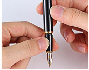 螺旋式英雄钢笔吸墨方式的详细步骤