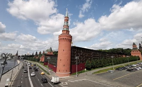 俄罗斯五一连休十天不调休，为何中国网友说羡慕到哭？