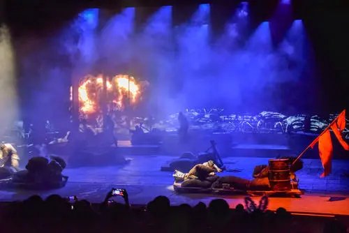 张家界一剧场约2000观众处于高风险区，为何会有这么多人处于高风险？