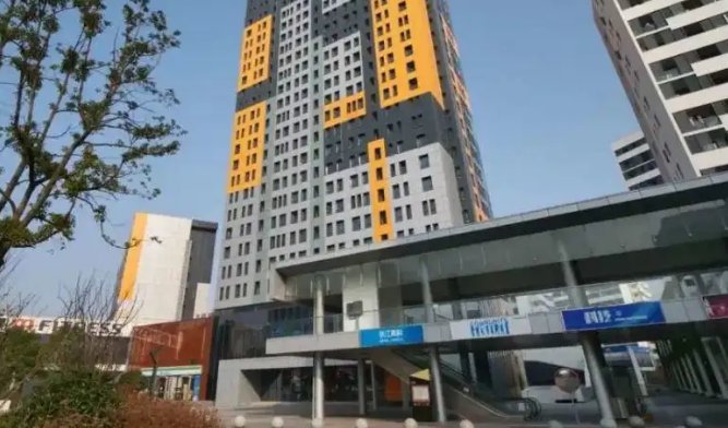 上海张江集团回应人才公寓冲突视频，事情的真相到底是什么？