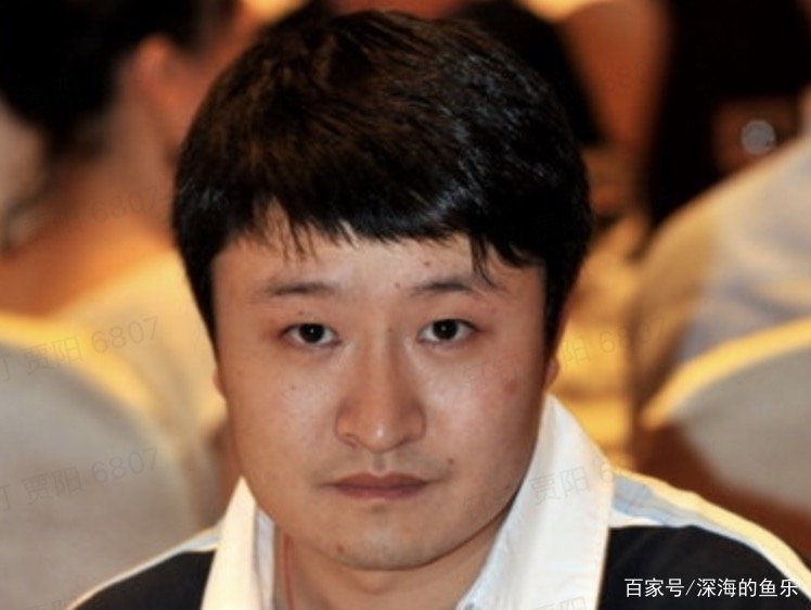 他是郭晶晶的初恋，女儿四个月大的时候意外身亡，妻子至今未嫁，他是谁？？