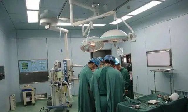 湘雅被免医生早被举报却一路升职，一个“坏医生”会带崩整个“湘雅系”吗？