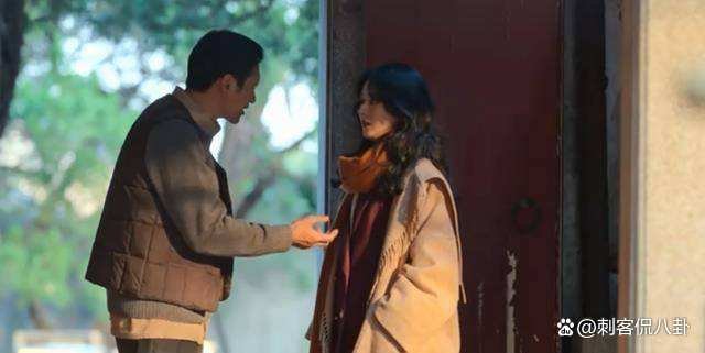 许半夏和谁在一起了？