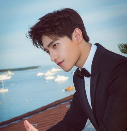 杨洋喝酒喝漏了，当时到底发生了什么？