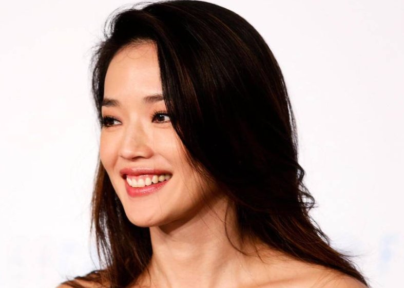 28岁成名的肖战,有几位贵人捧他?