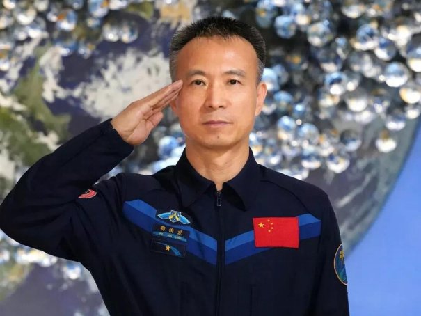 神舟十五号航天员名单