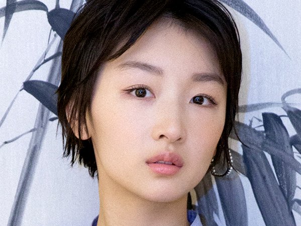 曾志伟和周冬雨关系