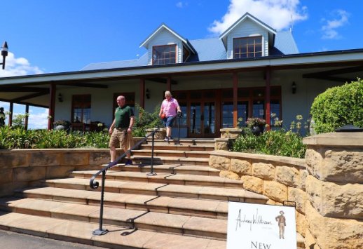 澳葡萄酒管理局：澳葡萄酒对华出口暴跌92％，中国葡萄酒市场怎么样？