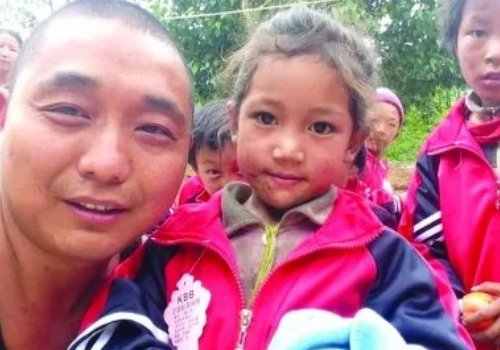 去世“慈善名人”张晓林曾做过哪些慈善，究竟是否名副其实？