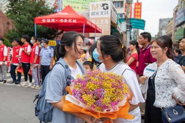 高考完了送什么花合适