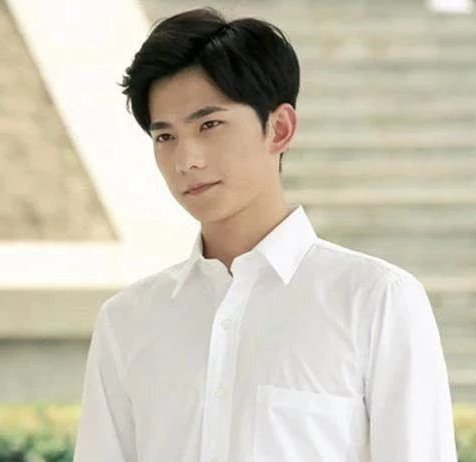 杨洋喝酒喝漏了，当时到底发生了什么？