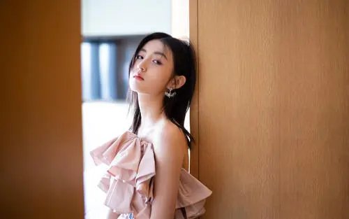 张子枫15岁写的影评，惊艳众人，其文笔有多细腻？