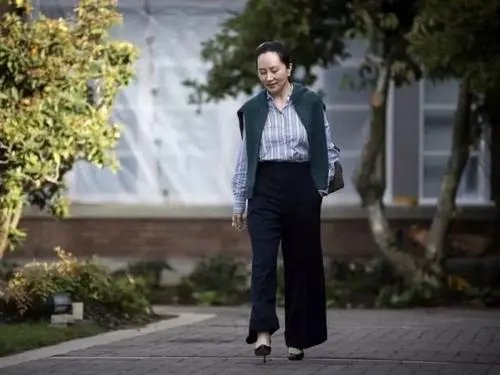 时隔1000多天，孟晚舟终于解除电子脚镣，这段时间她都受了哪些苦难？