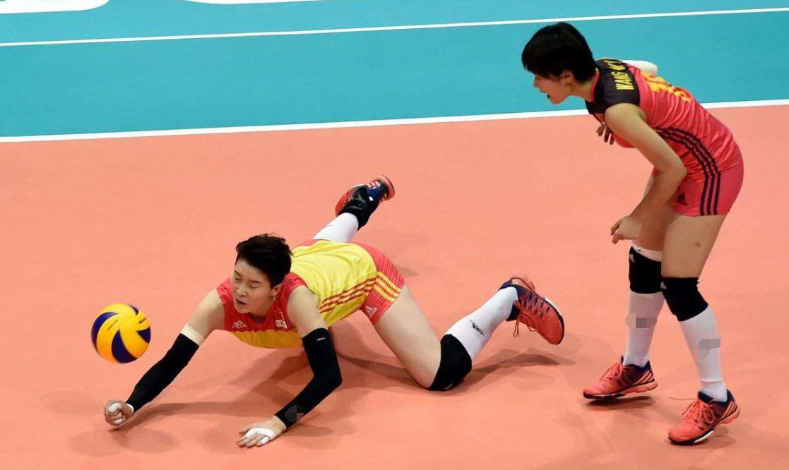 排球运动员中有一个自由人是什么意思？为什么要有自由人