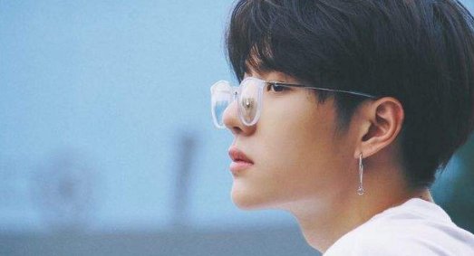 王一博的家庭背景很厉害，他父亲是中海集团的老总？