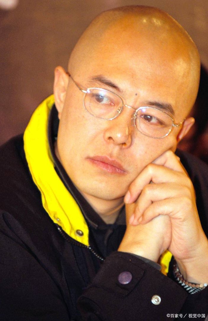 潘石屹狂捐6亿给美国,蒋大为给国外贡献,国内捞金国外花的明星还有谁呢?