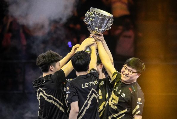 rngmsi三冠分别打的谁