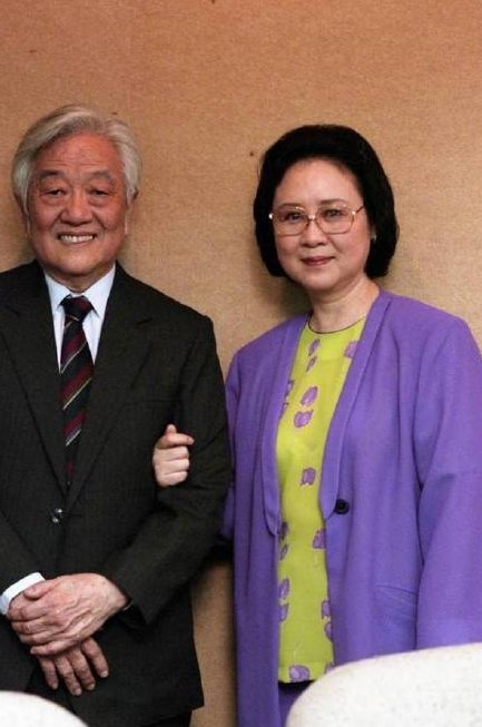 琼瑶丈夫财产分配曝光，原配林婉珍一分未拿，琼瑶别墅和影视权，你怎么看？