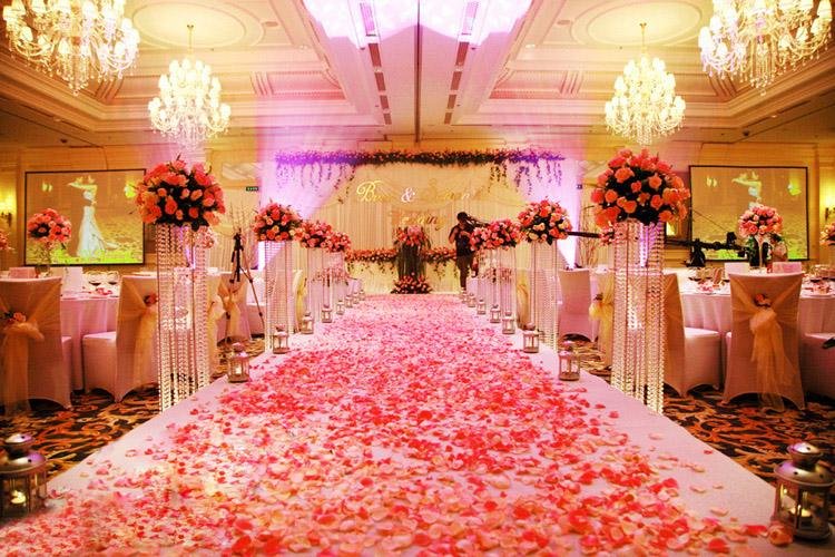 我国结婚登记人数7年连降，这意味着什么？