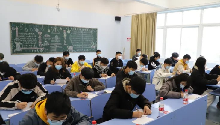 2022年中考成绩公布时间