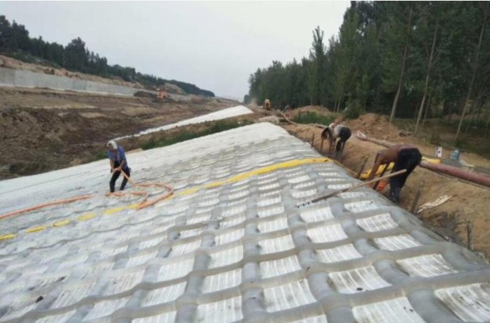 护坡道怎么维护