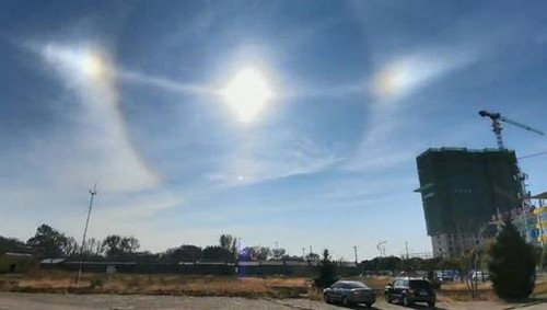 北京上空现3个太阳，这种气象是如何形成的？