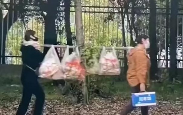 上海推出限时购物政策，市民是如何开启购物模式的？