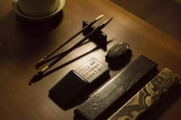 文房四宝哪件被古人称为金不换