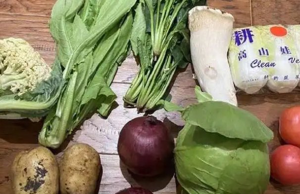 广州管控区蔬菜包10元一袋，你觉得这一定价如何？