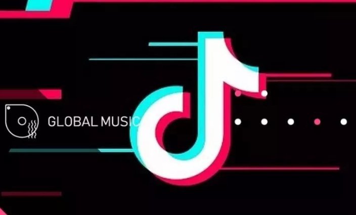 现在什么直播最火？