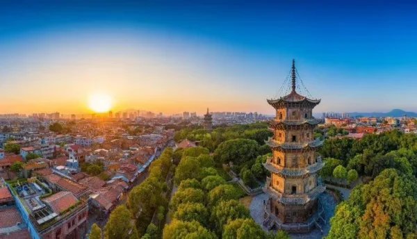 世遗之城福建泉州发现一明代古钟距今418年，它是怎样被发现的？