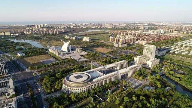 北京实行自贸区总体方案，有何战略定位和发展目标？