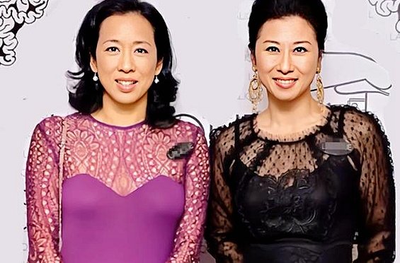 叶倩文与4位港姐聚会，她的气质还是一如既往吗？