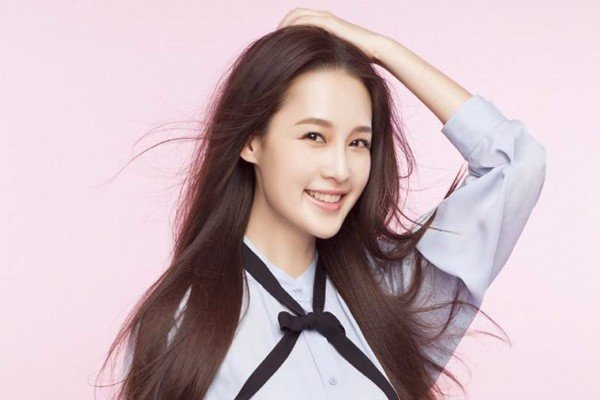 李沁杨洋互为彼此初恋，为什么悄无声息地分手了？