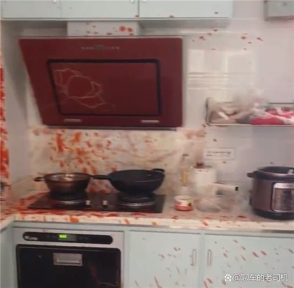贵州女子开辣椒酱突然爆炸现场堪比案发现场，是什么原因导致的呢？