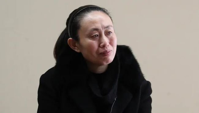 审判长当庭谴责刘鑫不感恩，其行为是否该遭到道德谴责？