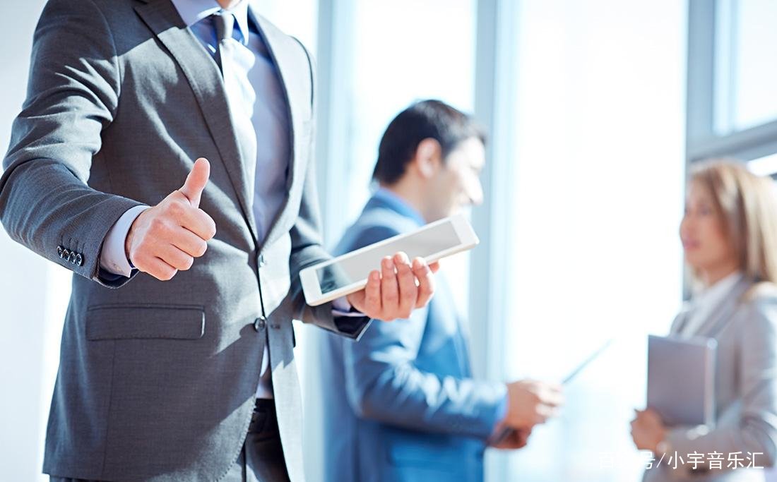 在职场管理中，如何管理猪一样的队友？