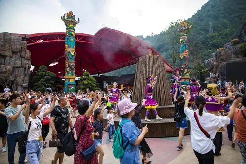 张家界一剧场约2000观众处于高风险区，为何会有这么多人处于高风险？