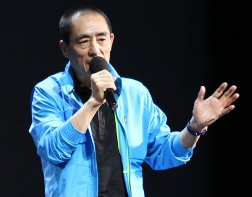 张艺谋妻子发文心疼丈夫为开闭幕式鞠躬尽瘁，怕他突然倒下，你怎么评价？