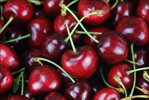 浙江多地车厘子价格跳水，造成此现象的原因是什么？