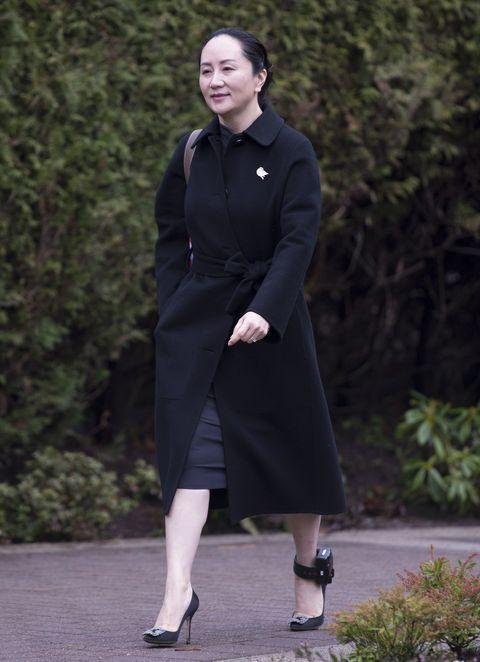 时隔1000多天，孟晚舟终于解除电子脚镣，这段时间她都受了哪些苦难？