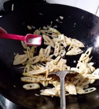 马蹄笋苦怎样煮才不苦