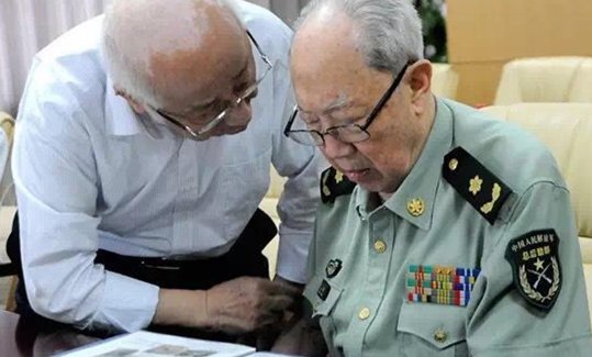 吴孟超灵堂放的是“国际歌”,这背后到底有何深意?