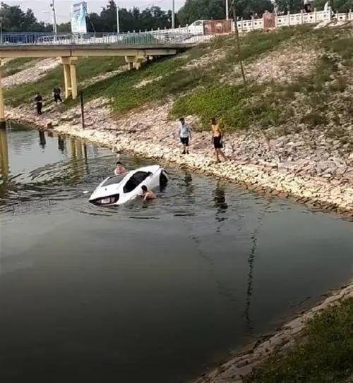 西安外来务工男子为救落水5人，自己却不幸遇难，能评为烈士吗？