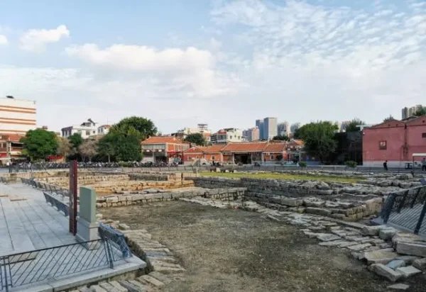 世遗之城福建泉州发现一明代古钟距今418年,它是怎样被发现的?