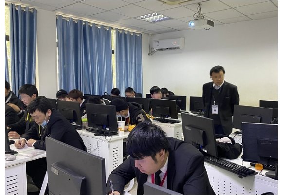 计算机培训班一般多少钱