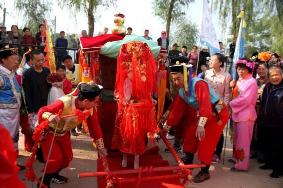 轿的拼音与组词和部首