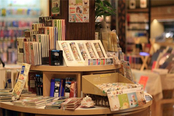 如何自制文具盒？