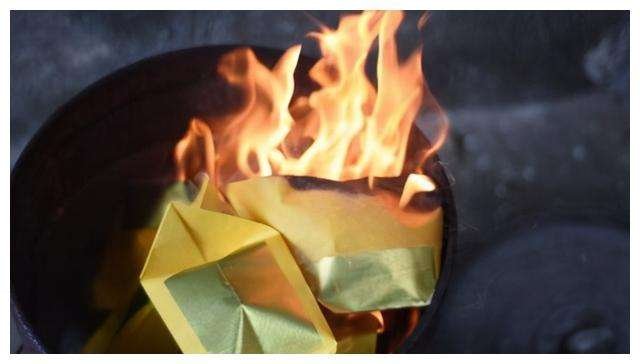 中元节烧纸有什么讲究